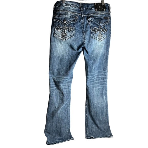 MISS ME WOMEN'S MEDIUM WASH MID RISE CROSS POCKET STRETCH BOOTCUT JEANS SZ 33 - Picture 2 of 16
